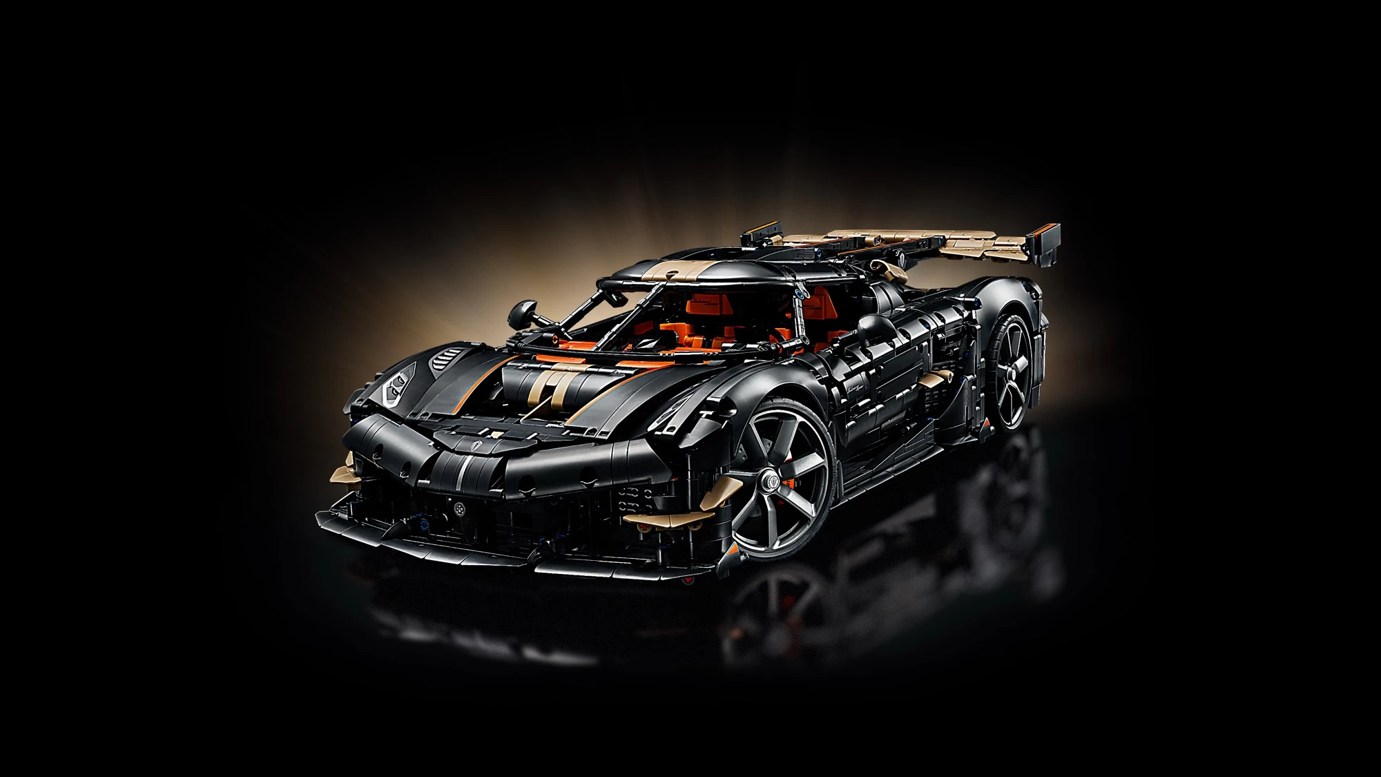 Model LEGO Technic Koenigsegg Sadair's Spear na černém pozadí