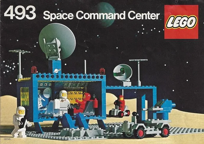 Historický LEGO set 493 Space Command Center z roku 1978 s červeným a bílým astronautem